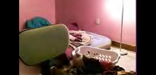  Fat Girl masturbates on Webcam